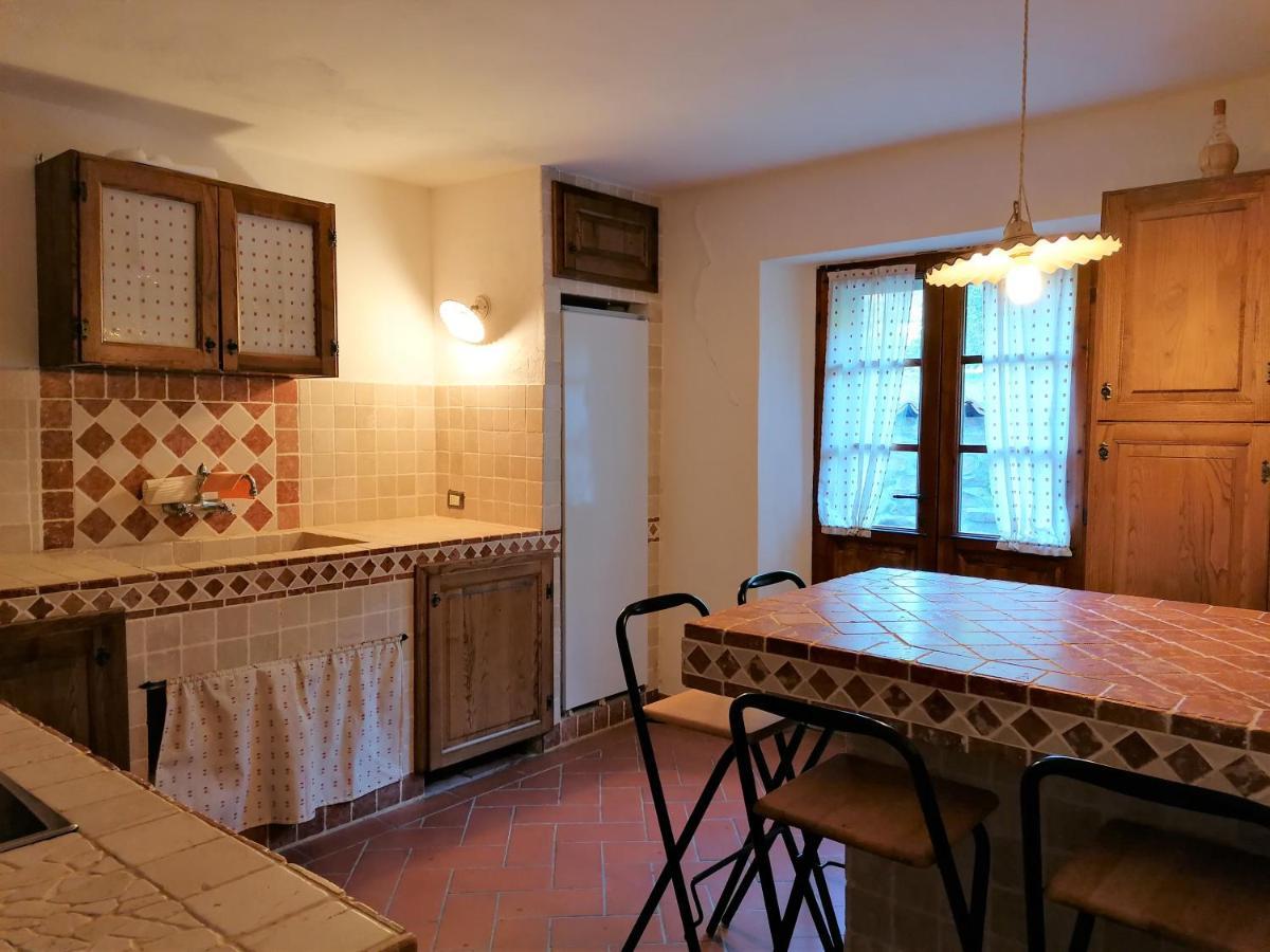 Podere La Zinzinina - Villa Intera Montecatini Val di Cecina Exteriör bild